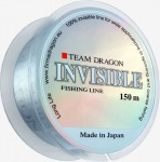 Team Dragon INVISIBLE Żyłka bliźniacza do żyłki Flex, o identycznych parametrach. Jedyna różnica polega na użyciu do jej produkcji specjalnego transparentno–opalizującego nylonu, dzięki czemu żyłka Invisible w wodzie staje się w stu procentach niewidoczna. Dodatek specjalnych substancji o krystalicznej strukturze sprawia, że padające na żyłkę promienie światła nie odbijają się od niej, a jedynie ulegają rozproszeniu. Takie właściwości optyczne powodują, że podczas prowadzenia w wodzie żyłka nie wytwarza żadnych refleksów świetlnych i odbić.