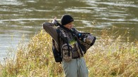 Objuczam się plecakiem, kamizelką i chlebakiem w sytuacji, gdy planuję bardzo długi dzień na łowisku, z dala od domu. Ale nawet wtedy muszę mieć posegregowane przynęty, by w pośpiechu nie pogubić się w dużej ilości kieszeni i schowków.