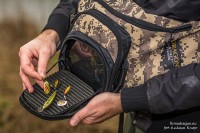 Chest i Street stały się panaceum na taką oto moją skromną przypadłość.  Są tak samo poręczne, choć różnią się budową. Chest Pack to kamizelka i plecak w jednym. Street Fishing BAG to tzw. plecak obracany (z pleców przed siebie obracam go jednym ruchem ręki).  Proste. I jaki spokojny teraz jestem...